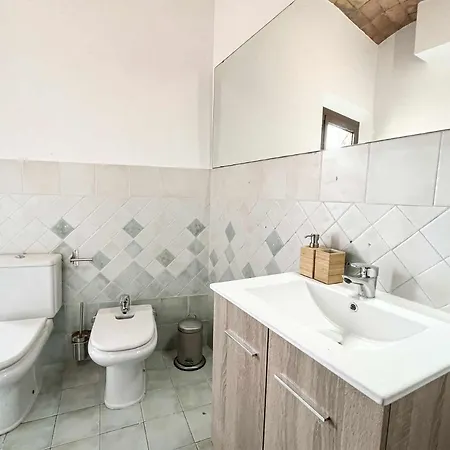 Apartament Romantic Duplex With Terrace And Great Views Girona