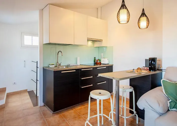 شقة Romantic Duplex With Terrace And Great Views *