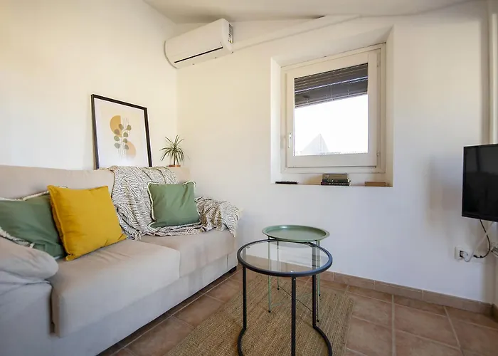 Romantic Duplex With Terrace And Great Views *