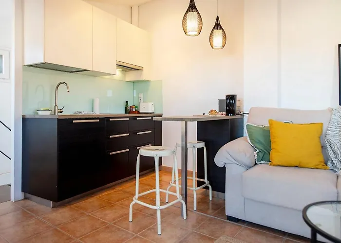 Romantic Duplex With Terrace And Great Views * ז'ירונה