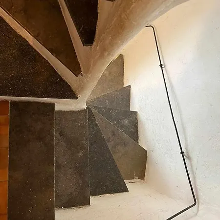 Romantic Duplex With Terrace And Great Views 지로나